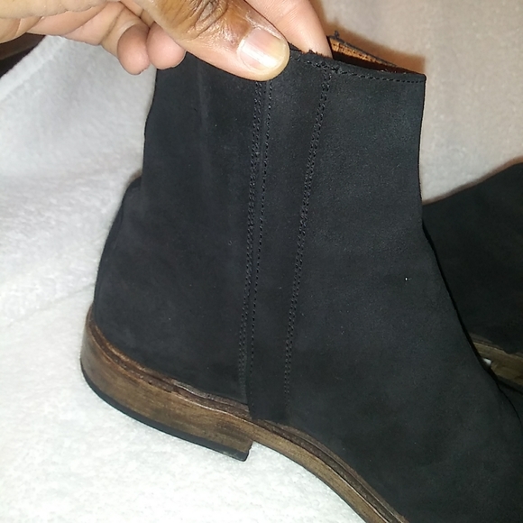 Frye Men's Leather Boots - Picture 5 of 11